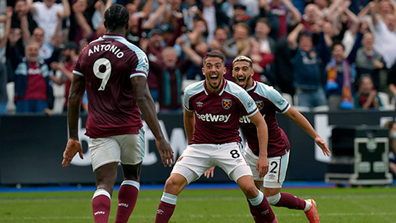 West Ham United sponsored by Betway